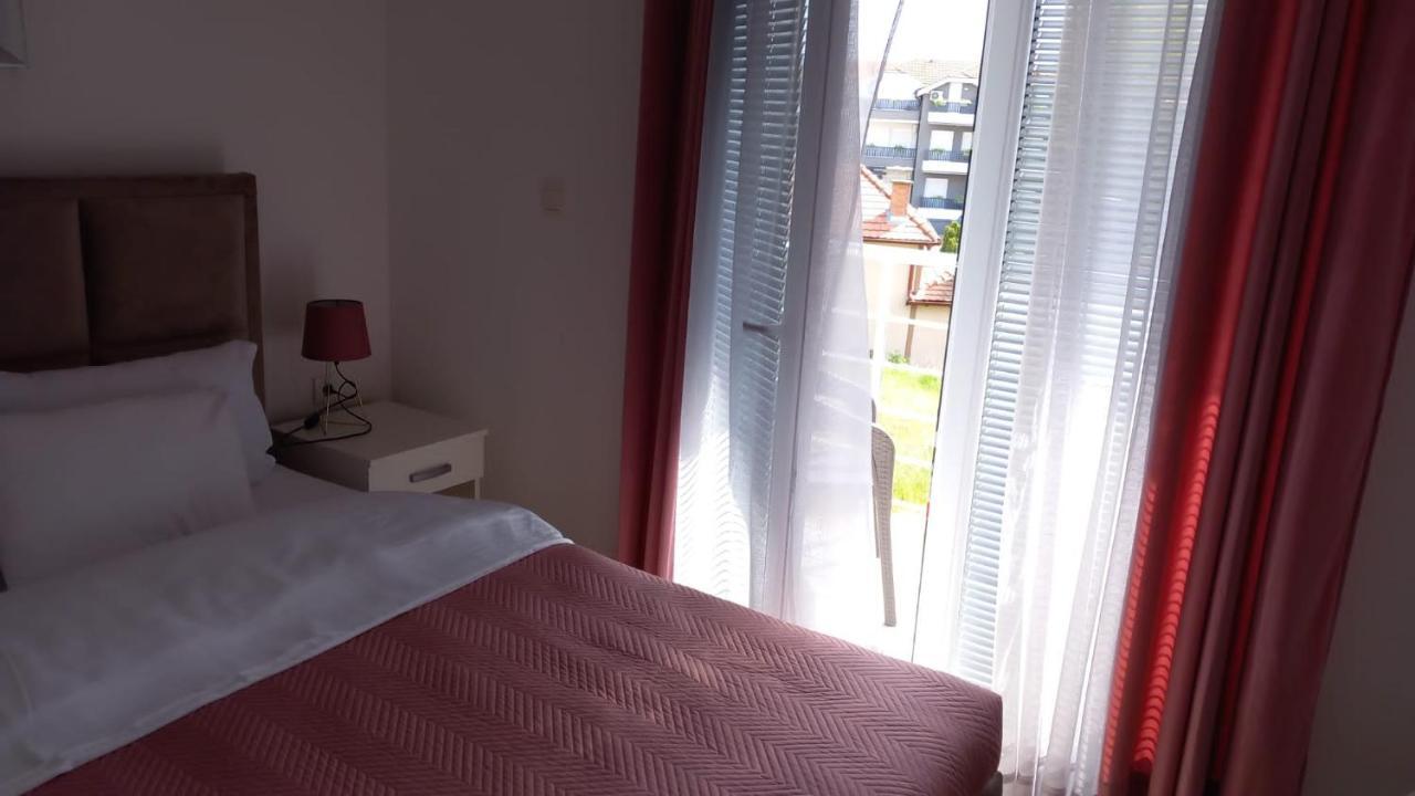 Lago D'Argento Sobe Veliko Gradište Extérieur photo