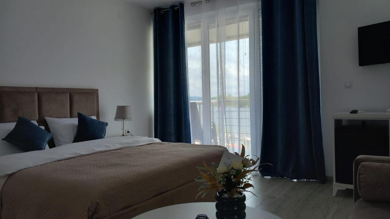 Lago D'Argento Sobe Veliko Gradište Extérieur photo